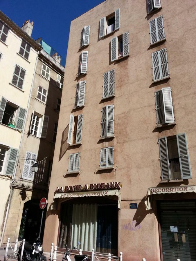 Studio Toulon Les Halles Apartamento Exterior foto